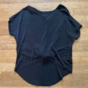 Lavender Field black knotted t shirt top size small S b22